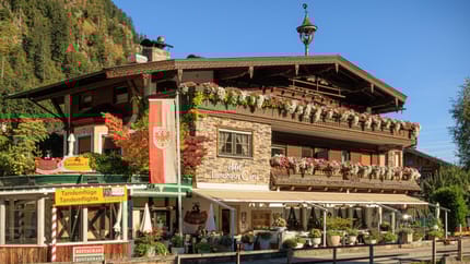 feratel-Apparthotel Landhaus Carla - _A9A1834_LandhausCarla_BlumenSommer070924_becknaph