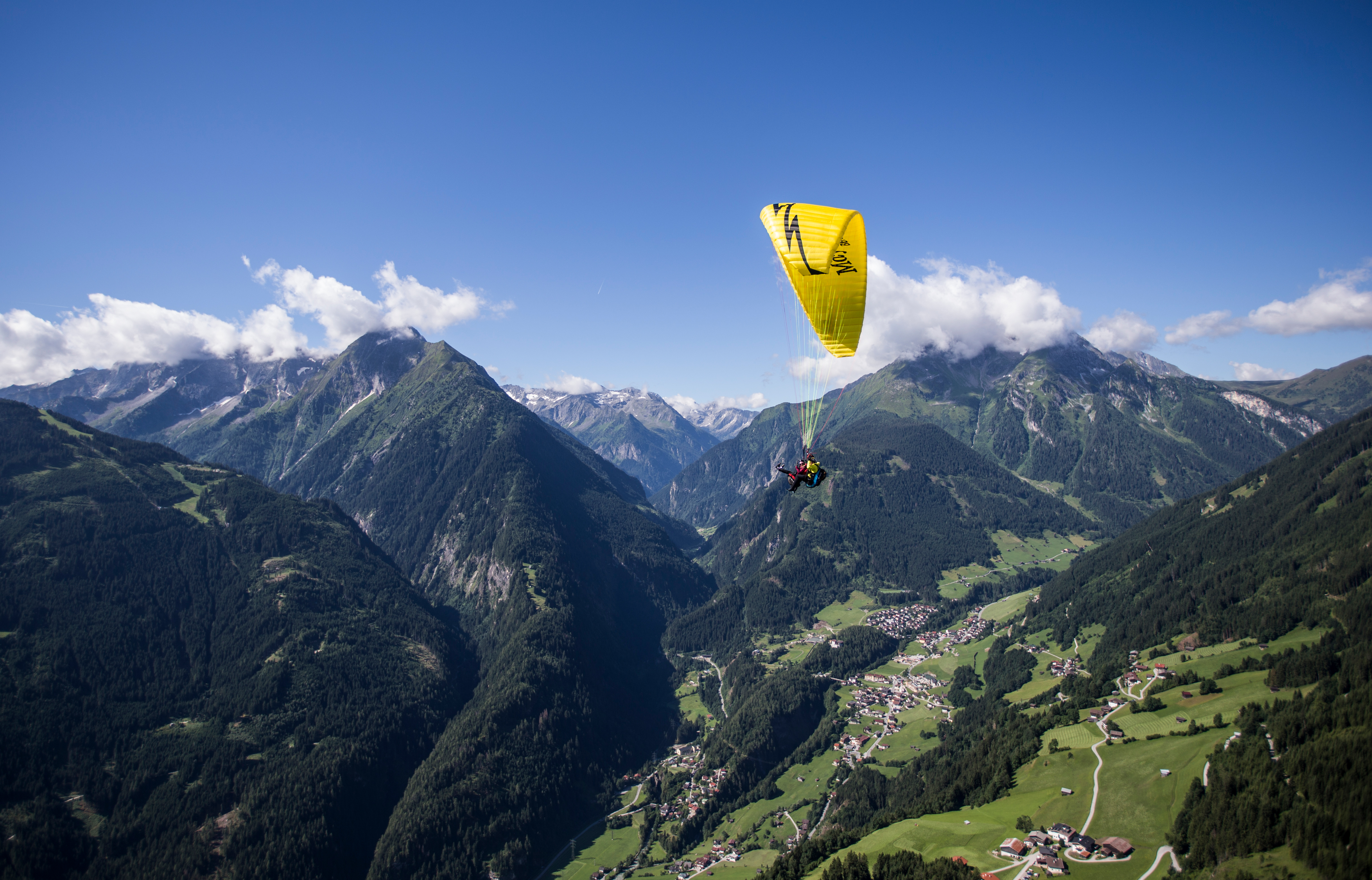 Paragleitflug im Zillertal