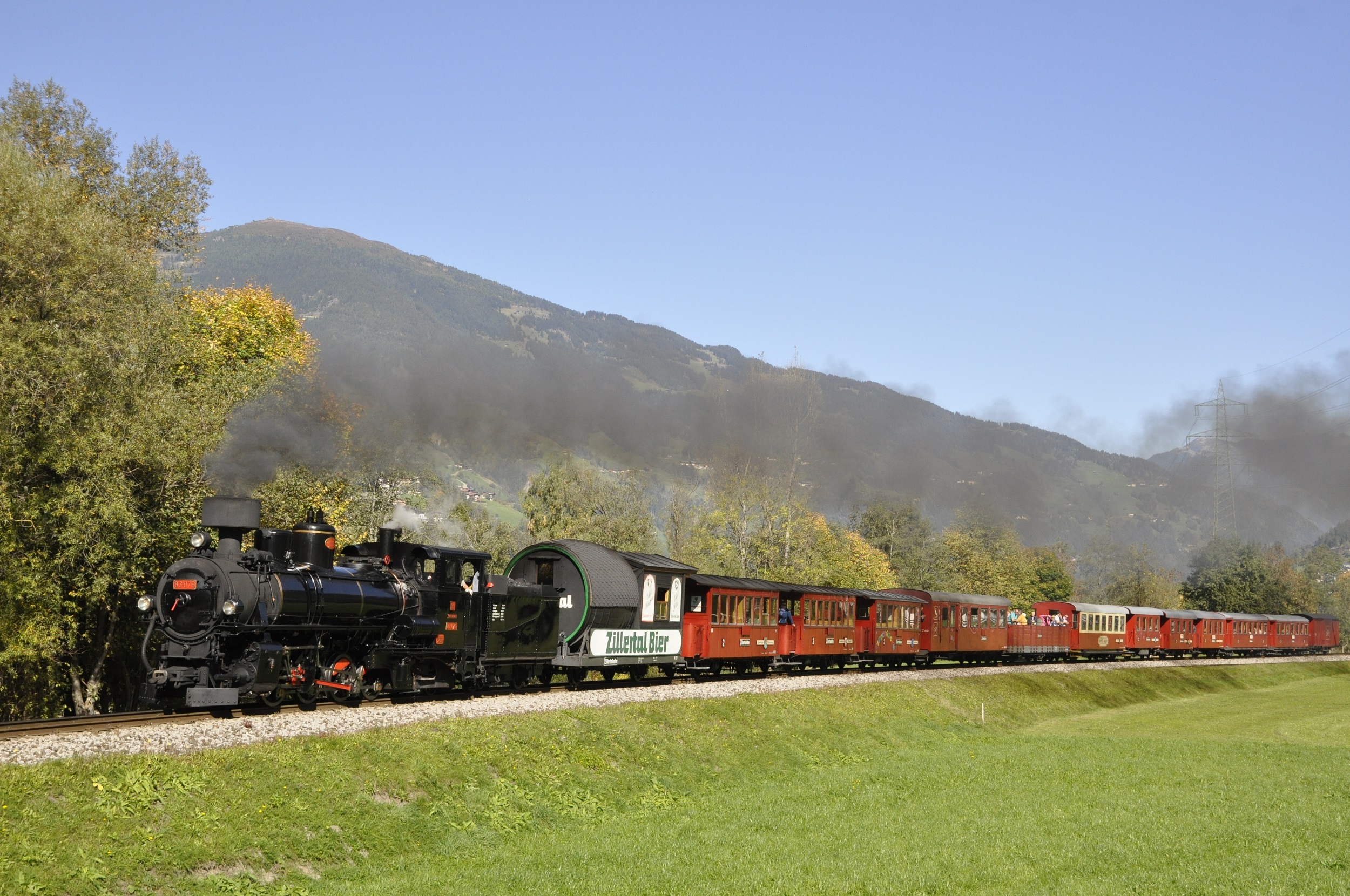 geselliger Dampfzug im Zillertal