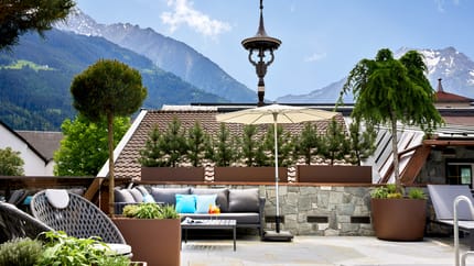 mys-Nepo Day Spa Premium im Hotel Neue Post 4*s-Lounge am Außenpool