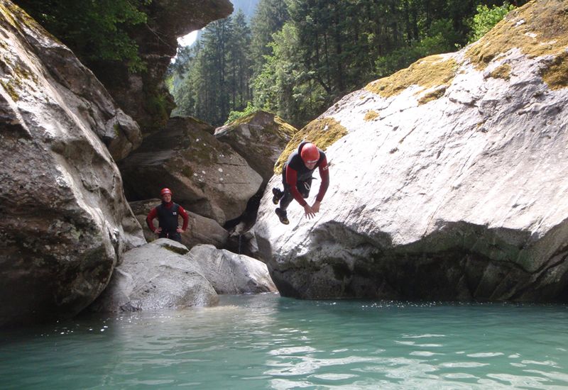 Canyoning der Sprung - Freiluftakademie
