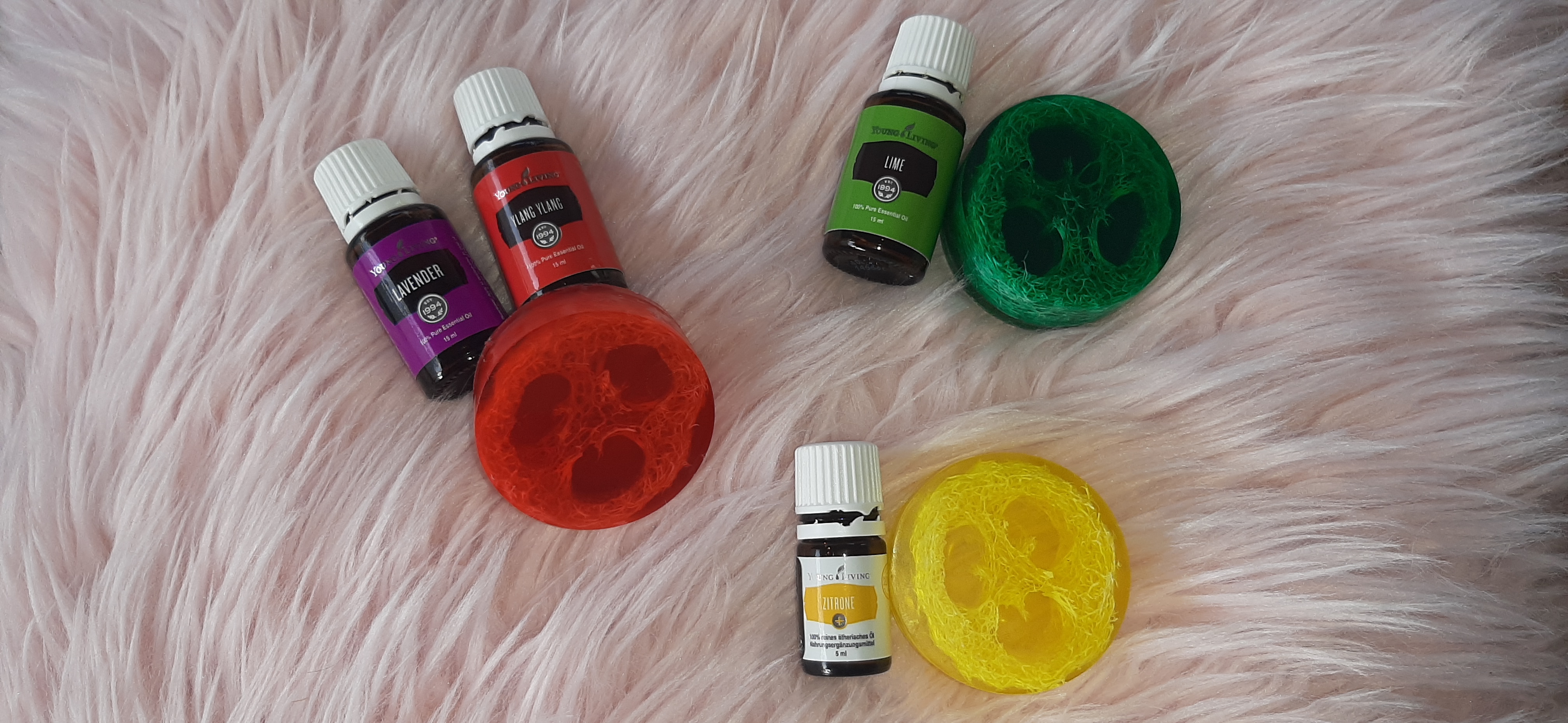 Selbstgemachte Seifen mit einem ätherischen Öl deiner Wahl!