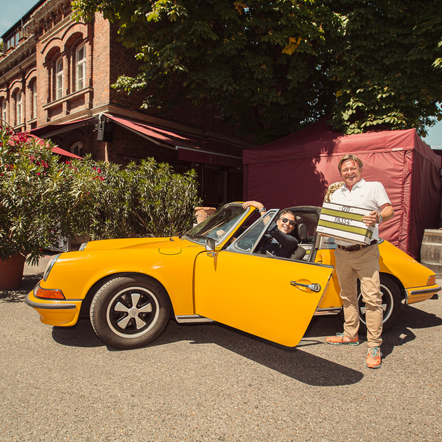 mys-IMAGE SHOOTING-YELLOW CAR 