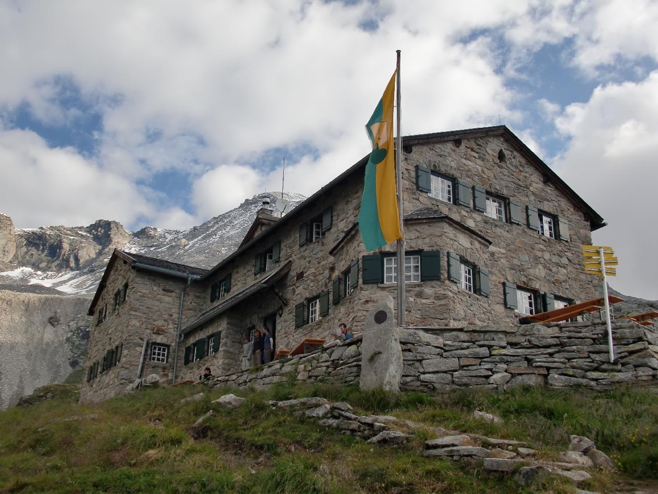 mys-Friesenberghaus 2.498m - Schlegeisspeicher-Media Upload