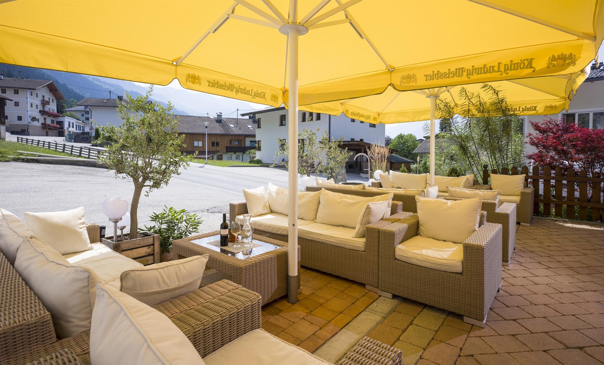 feratel-Das Sonnleiten Ski- und Motorradhotel Bruck i.Z. - hotel_Sonnleiten_Bruck_Dorf_23b_08_2018_Terrasse 2