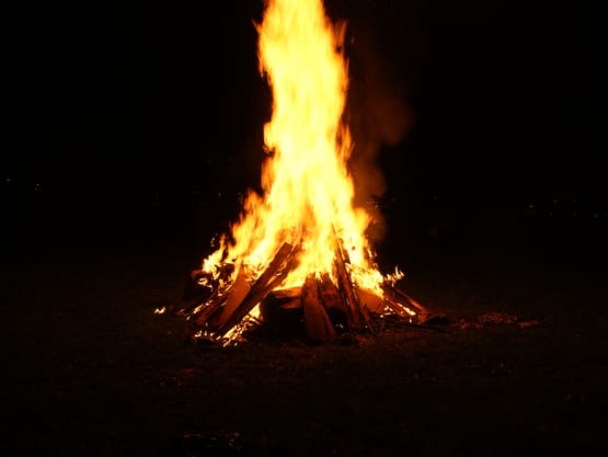 mhf-osterfeuer-brauchtum-zillertal-mayrhofen-hippach-foto-marion-pepeunig.jpg The custom of Easter bonfires in Zillertal