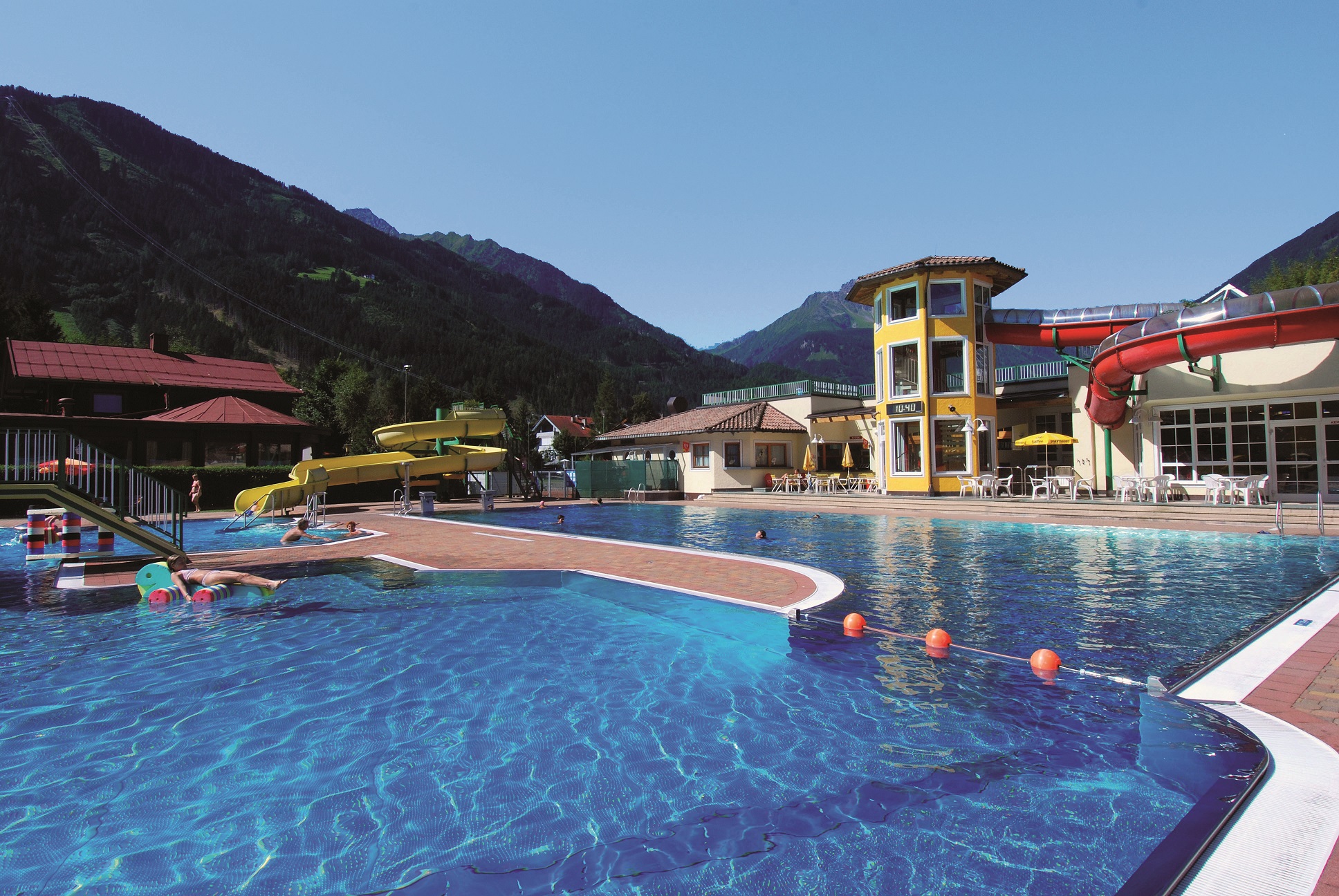 Mayrhofen outdoor swimming pool