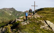 Mittelschwere Wanderung zu einem Gipfelkreuz in der Ferienregion Mayrhofen-Hippach