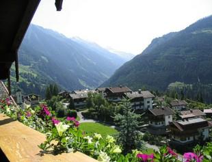 feratel-Sonnenheim - Aussicht vom Balkon / Sommer