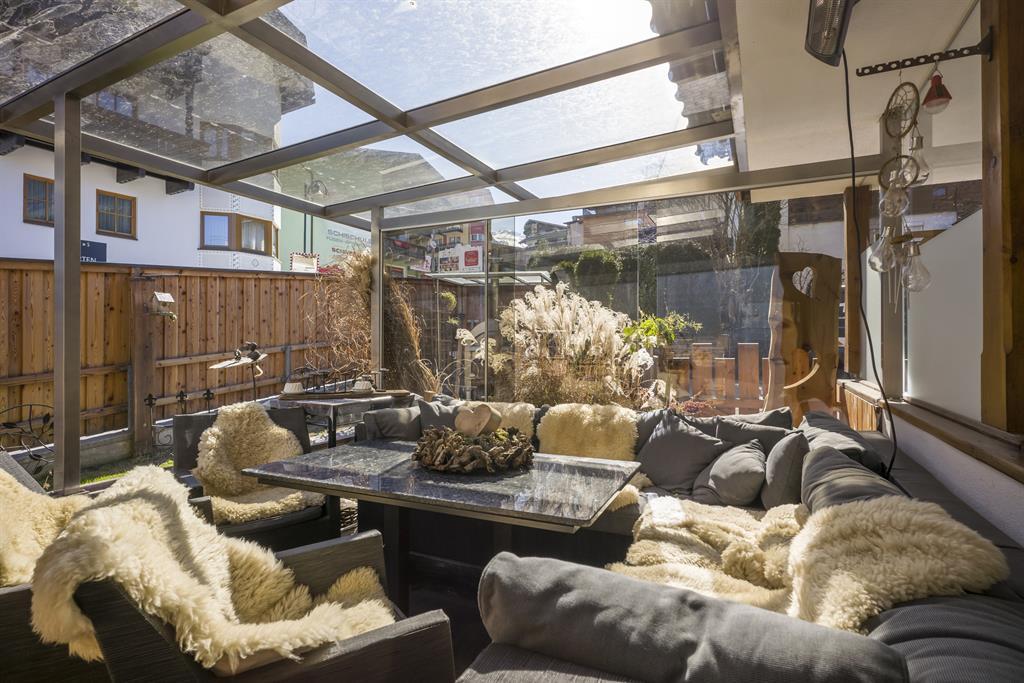 feratel-Haus Gondelspaß - Lounge mit Garten Bergfahrt