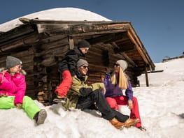 mhf-winter-familienurlaub-mayrhofen-hippach-ahorn-foto-dominic-ebenbichler ©Dominic Ebenbichler