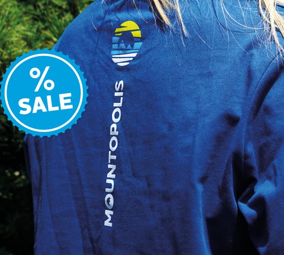 Mountopolis Longsleeve Shirt in blau