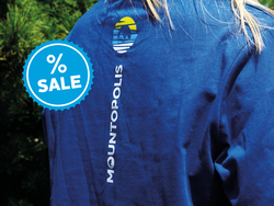 Mountopolis Longsleeve Icons_hinten.jpg