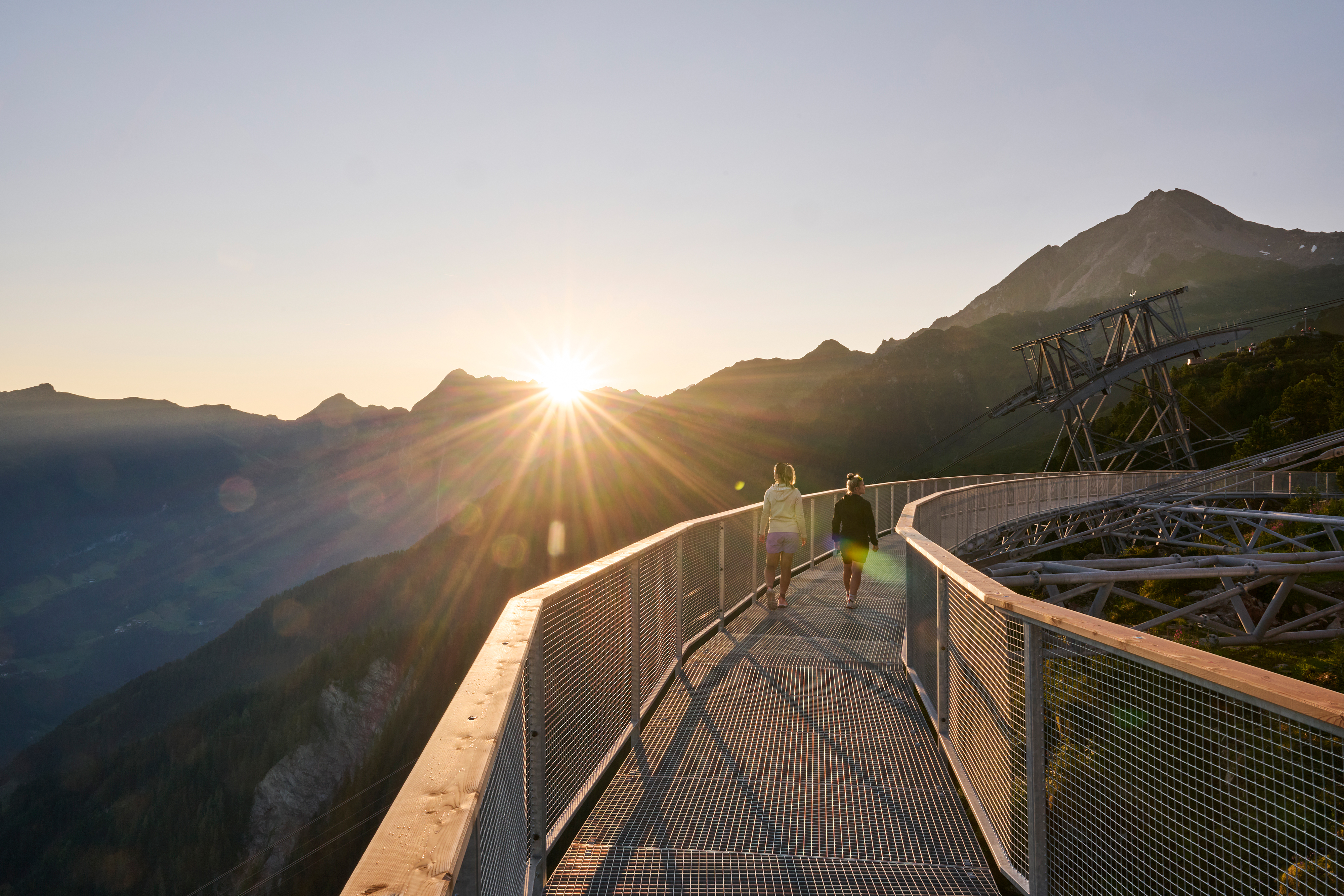 GreifenBrücke_Sonnenaufgang.jpg