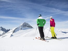mhf-winter-skifahren-hintertuxer-gletscher-foto-tvb-tux-finkenberg-hannes-sautner ©Archiv TVB Tux - Hannes Sautner