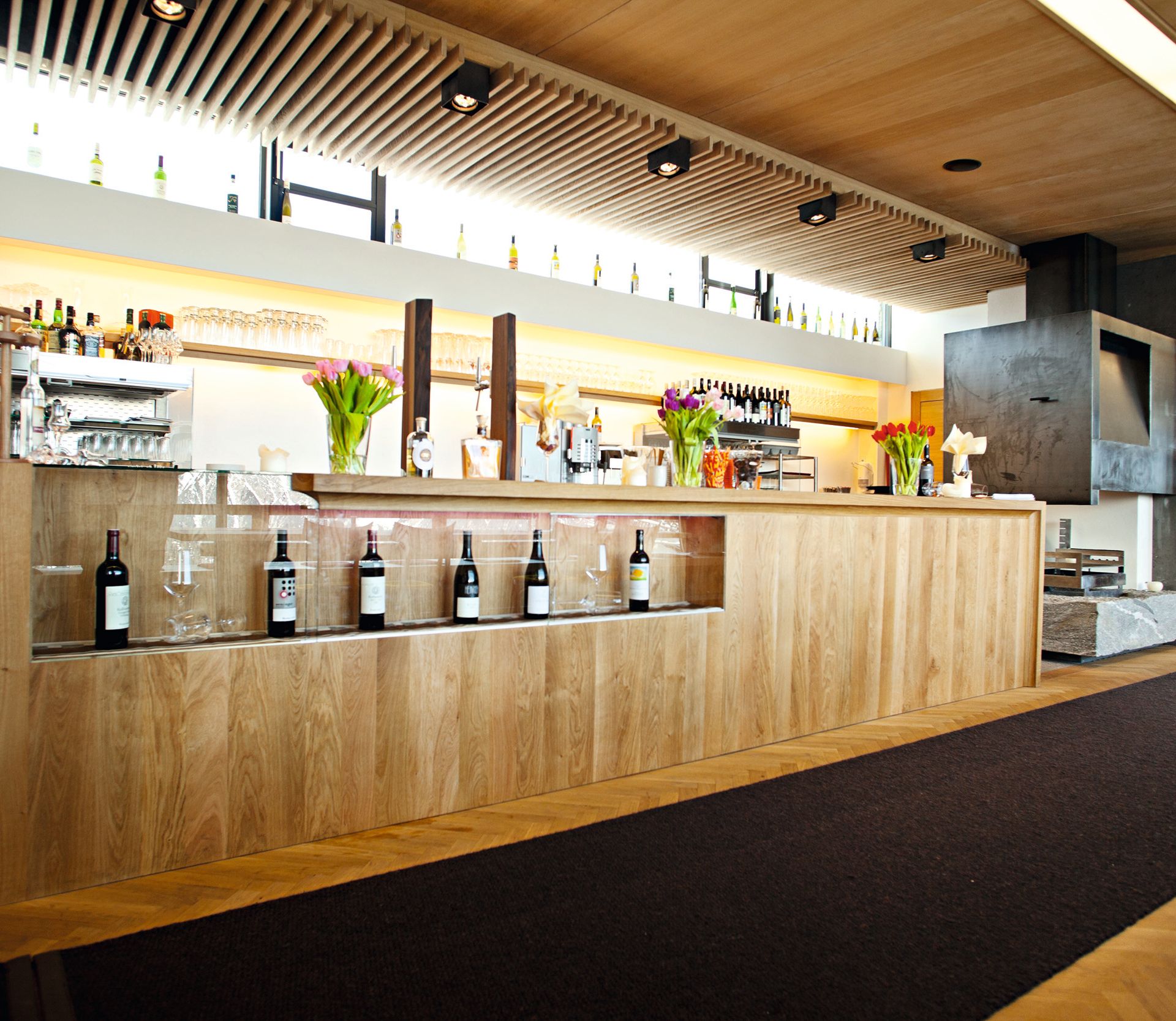 Café-Bistro FreiRaum on Mount Ahorn in Mayrhofen with bar