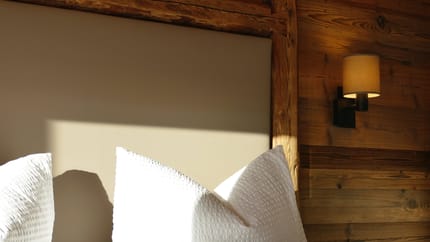 feratel-Das Schrofen - ChaletDasSchrofen_04-Zimmer-min