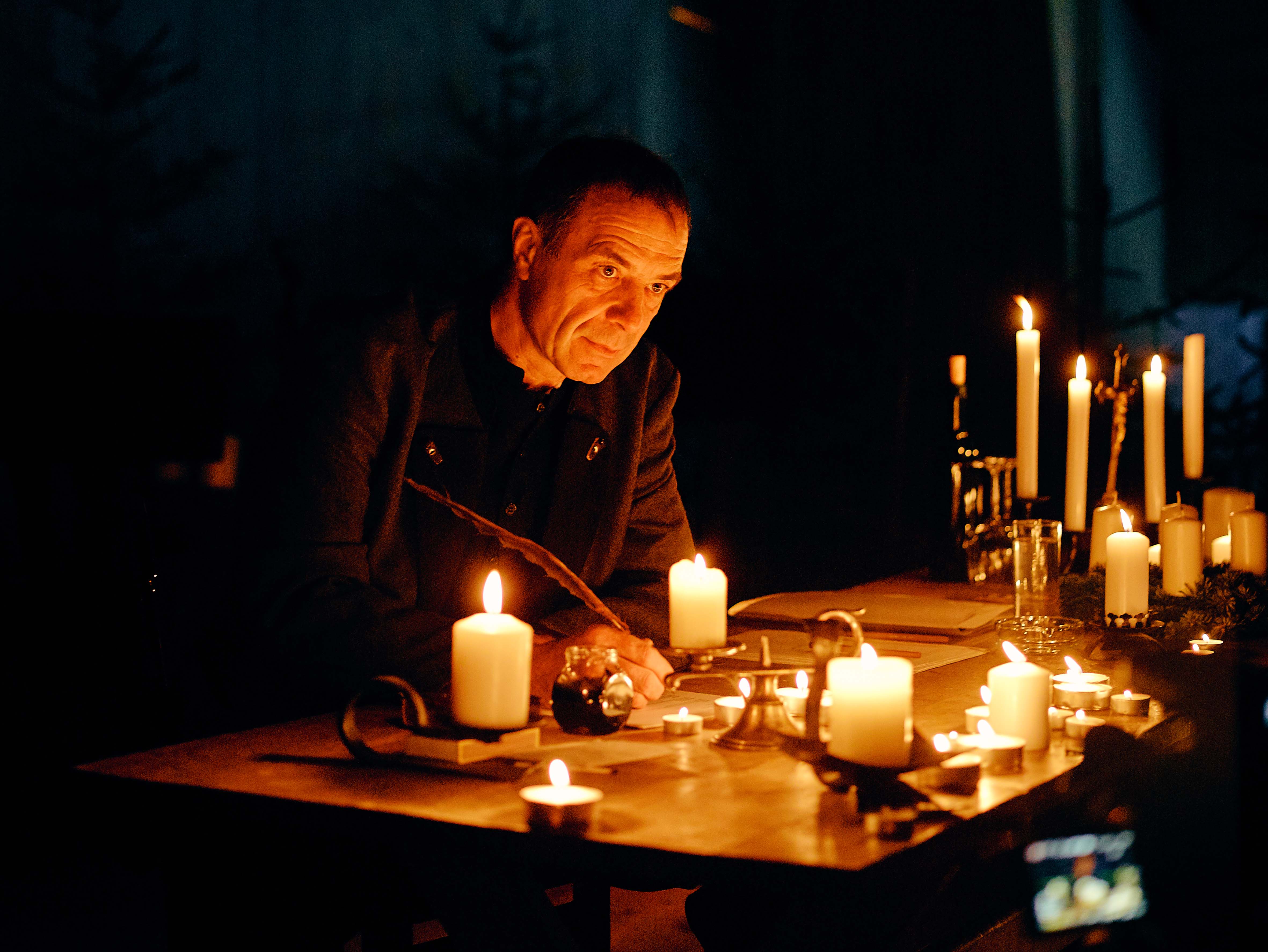 Weihnachtsheater in der Festhalle Fügen