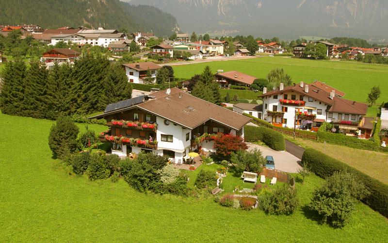 feratel-Gästehaus Wildauer - Sommeransicht 2