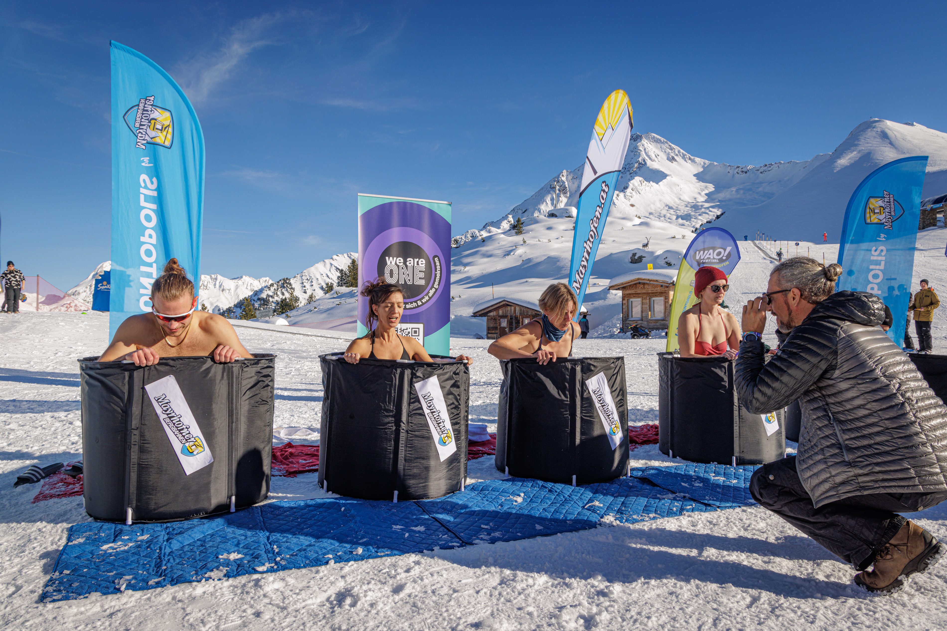 mys-Life.Moments - Eisbaden im Naturpool im Zillertal-Eisbaden am Ahorn