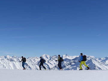 mys-Skitouren Zillertaler Alpen mit Mountain Sports-Schnupperskitour Gruppenkurs