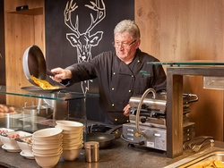 mys-NEPO Frühstück im Hotel Neue Post-NEPO Frühstück