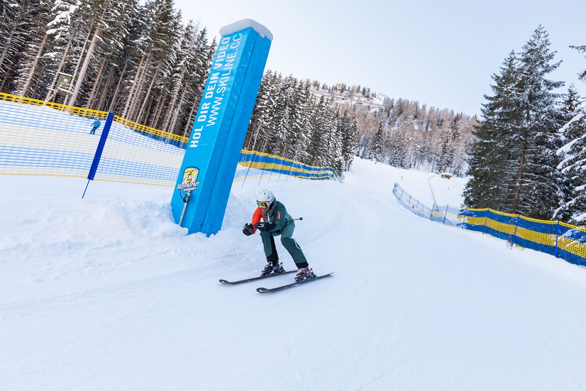 Video recording and racy piste pleasure in Mayrhofen Video recording and racy piste pleasure in Mayrhofen