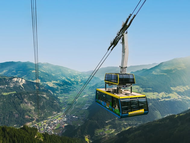 SEILBAHNFÜHRUNG AHORNBAHN IM SOMMER