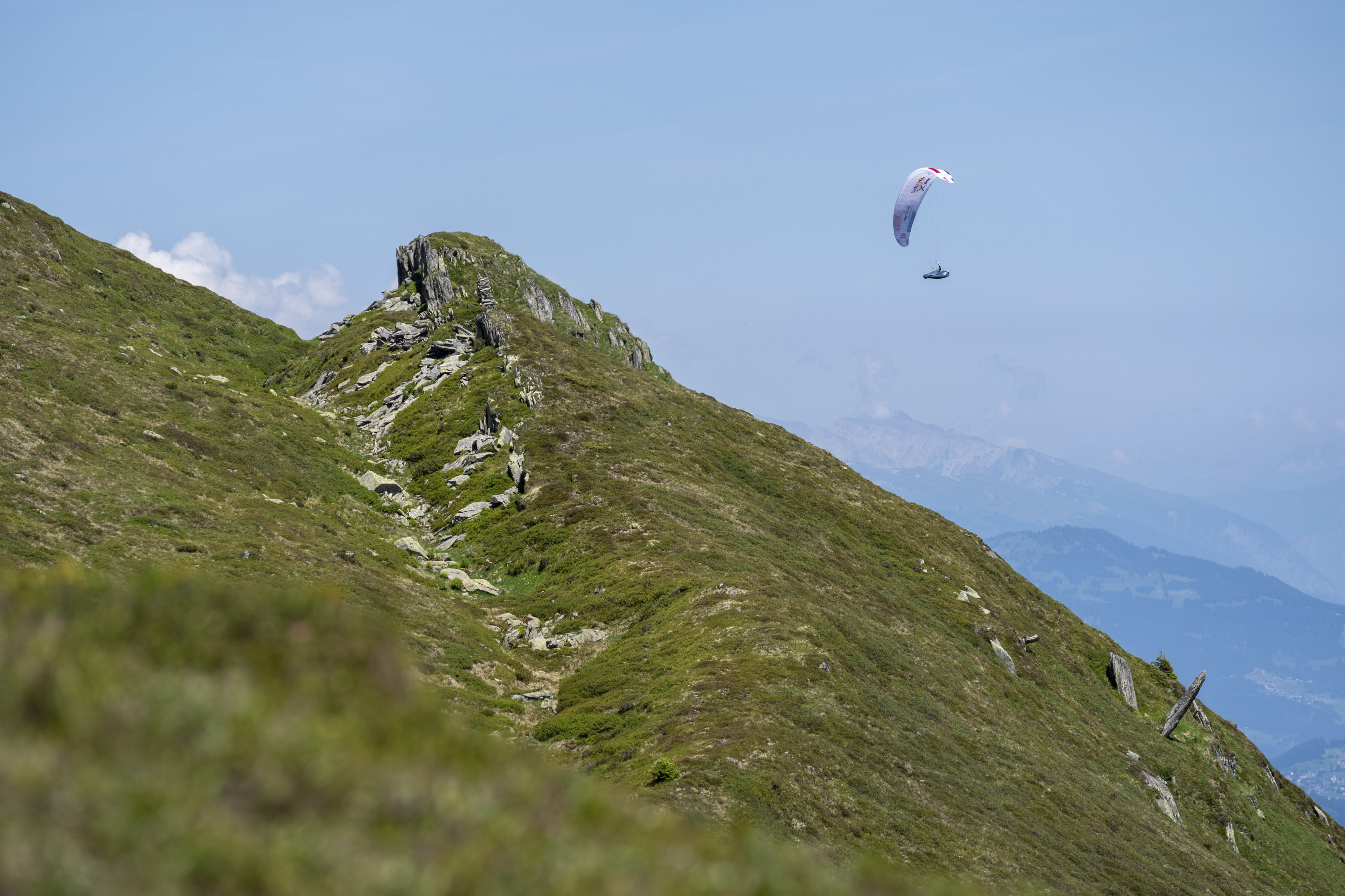 mbb_mountopolis_paragleiter_AUT3_250618_LP_XAlps_0006.jpg