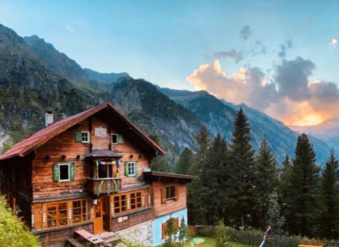 mys-Durchatmen im GrawandWald mit Nina Lorenz auf der Grawandhütte-Grawandhütte