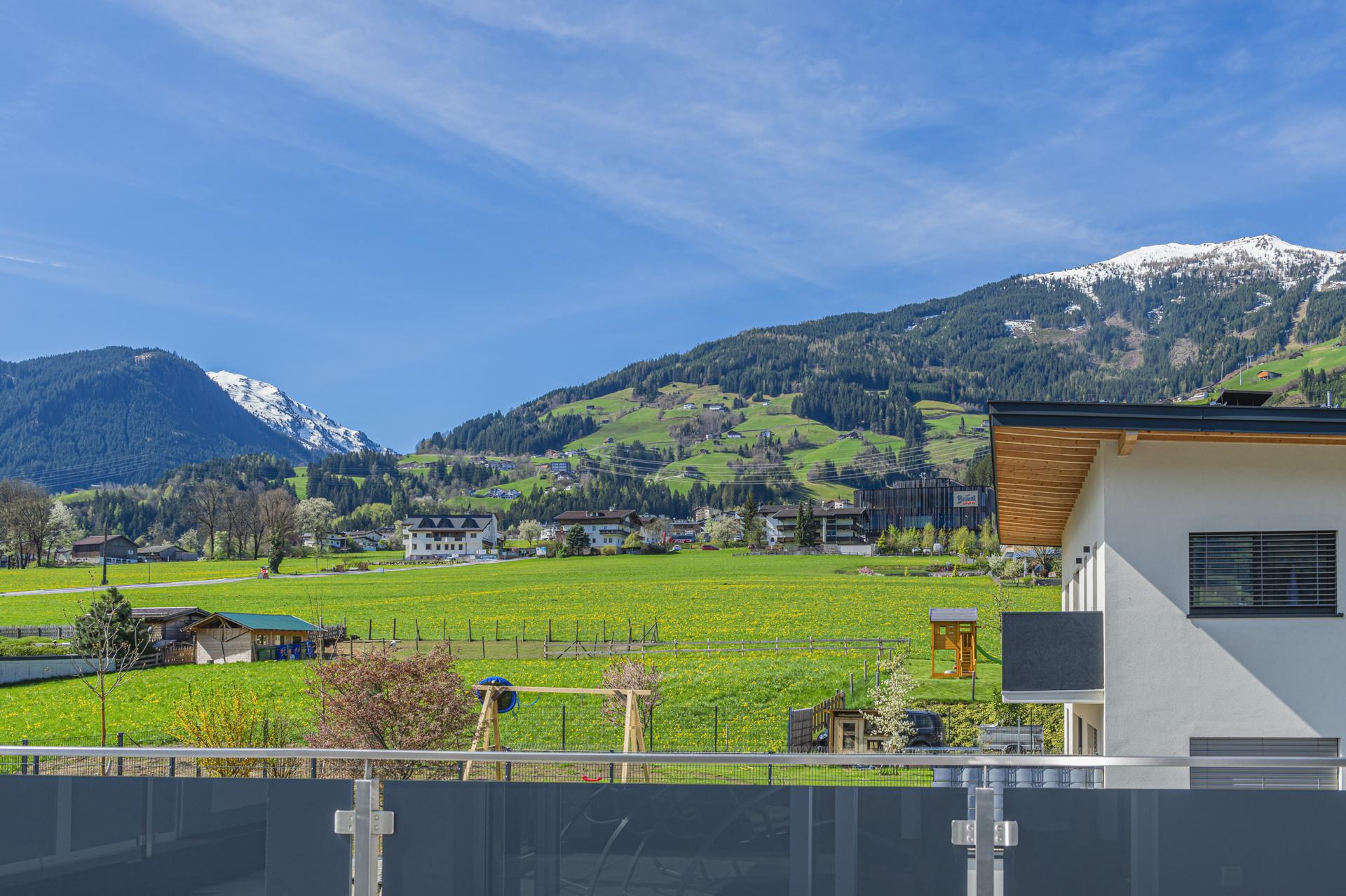feratel-T&T Ferienresidenzen - Blick von der Dachterrasse H19 auf die Berge