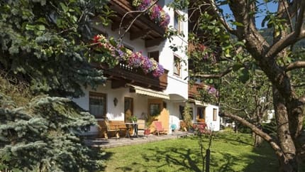 feratel-Haus Alpenrose - Alpenrose Ramsau unser Garten