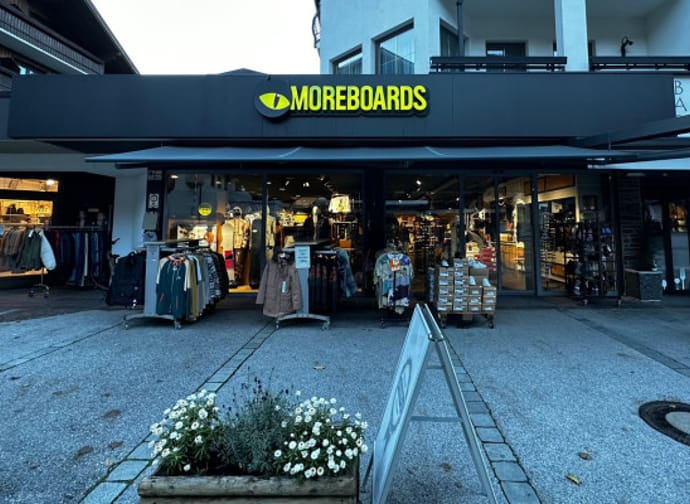 mys-Snowboard rental at Moreboards store Mayrhofen-import_9d95537d-95a5-45a6-bc36-64fc060ca66f.jpg