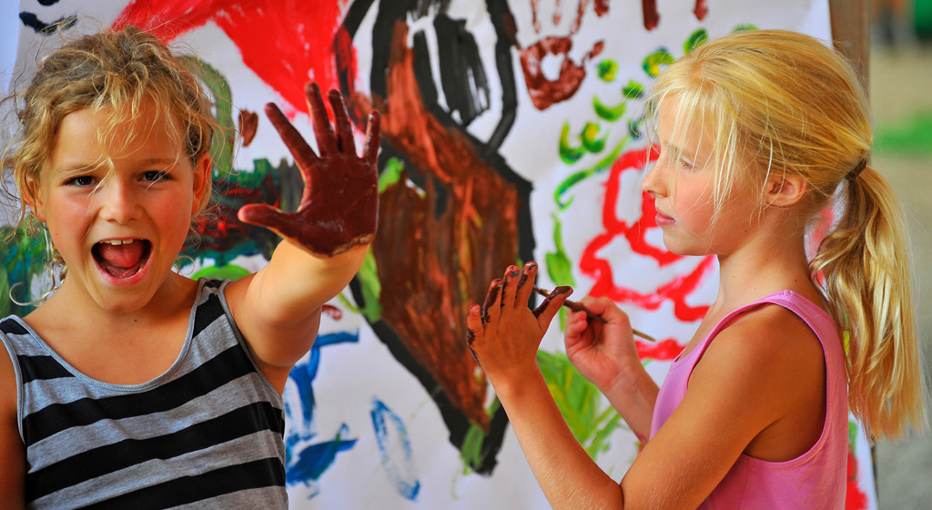 mys-Children's festival in Aschau-Tourismusverband Erste Ferienregion im Zillertal - Büro Fügen - Malen_c_Woergoetterandfriends.jpg
