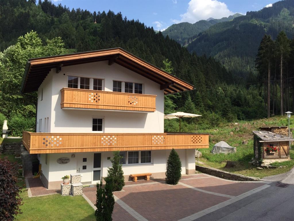feratel-Ferienhaus Nicole - Ferienhaus Nicole Mayrhofen - Sommer Front links