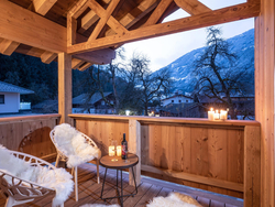 feratel-Griena Naturchalets - Griena_Naturchalets_Dorf_Haus_768b_Mayrhofen_Balko