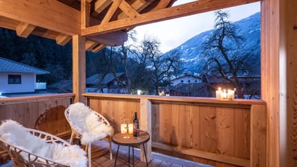 feratel-Griena Naturchalets - Griena_Naturchalets_Dorf_Haus_768b_Mayrhofen_Balko