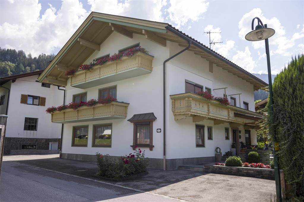 feratel-Gästehaus Kopp - Gaestehaus_Kopp_Siedlungsweg_1_Stumm_Haus_aussen_1