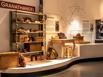mys-HIDDEN TREASURES exhibition in the Nature Park House in Ginzling-Granathandel