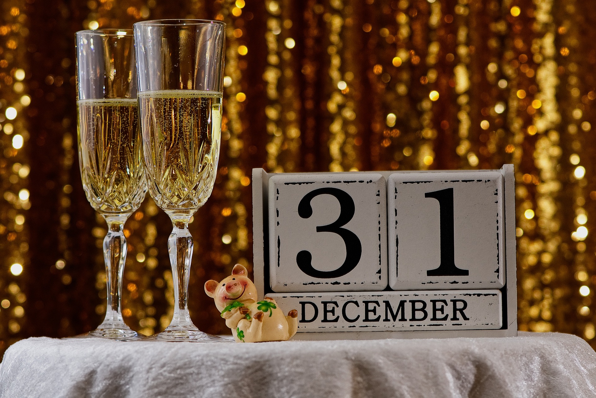 mys-Silvesterzug - Der Urknall zu Silvester-Silvester - Pixabay
