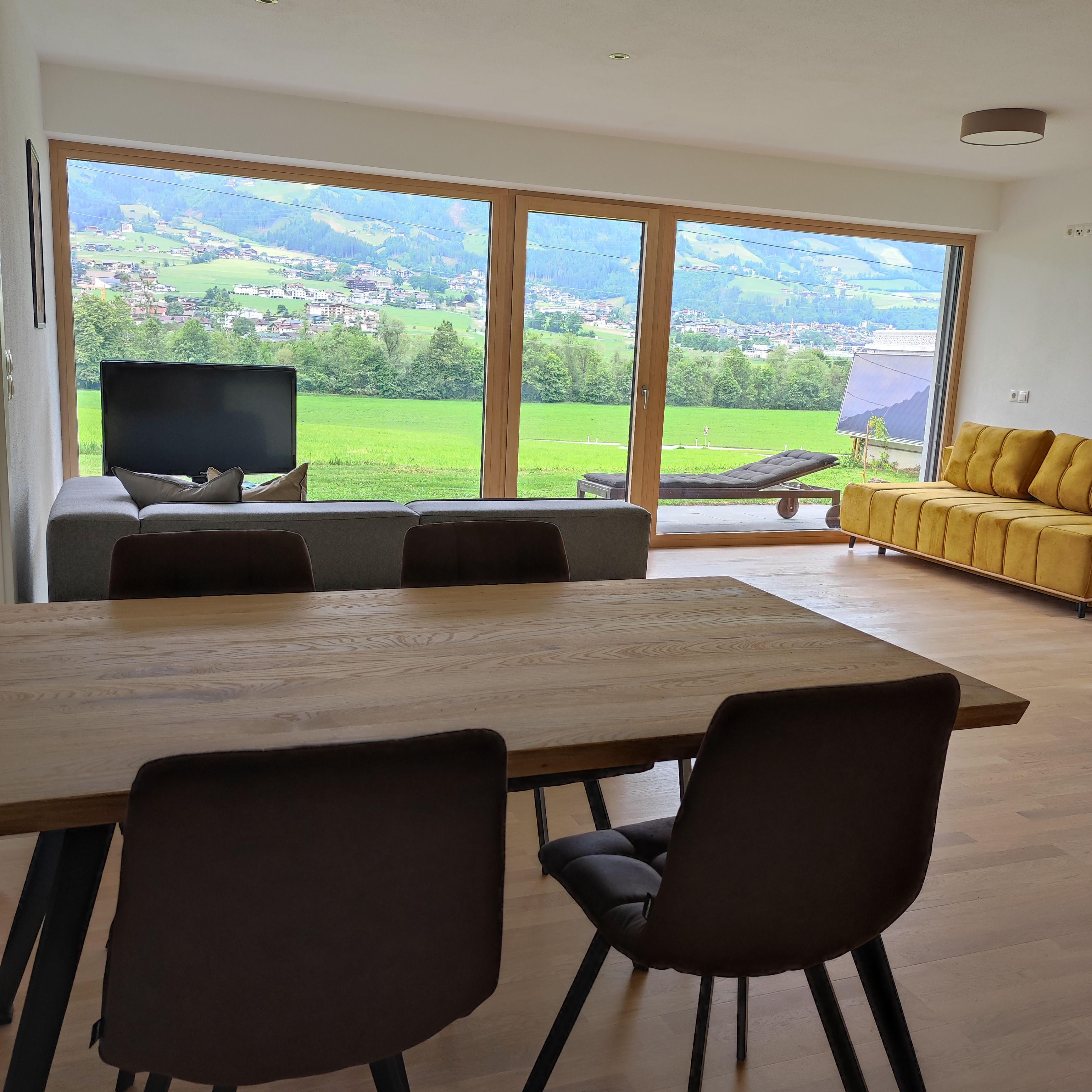 feratel-Apart Loris - dining couch