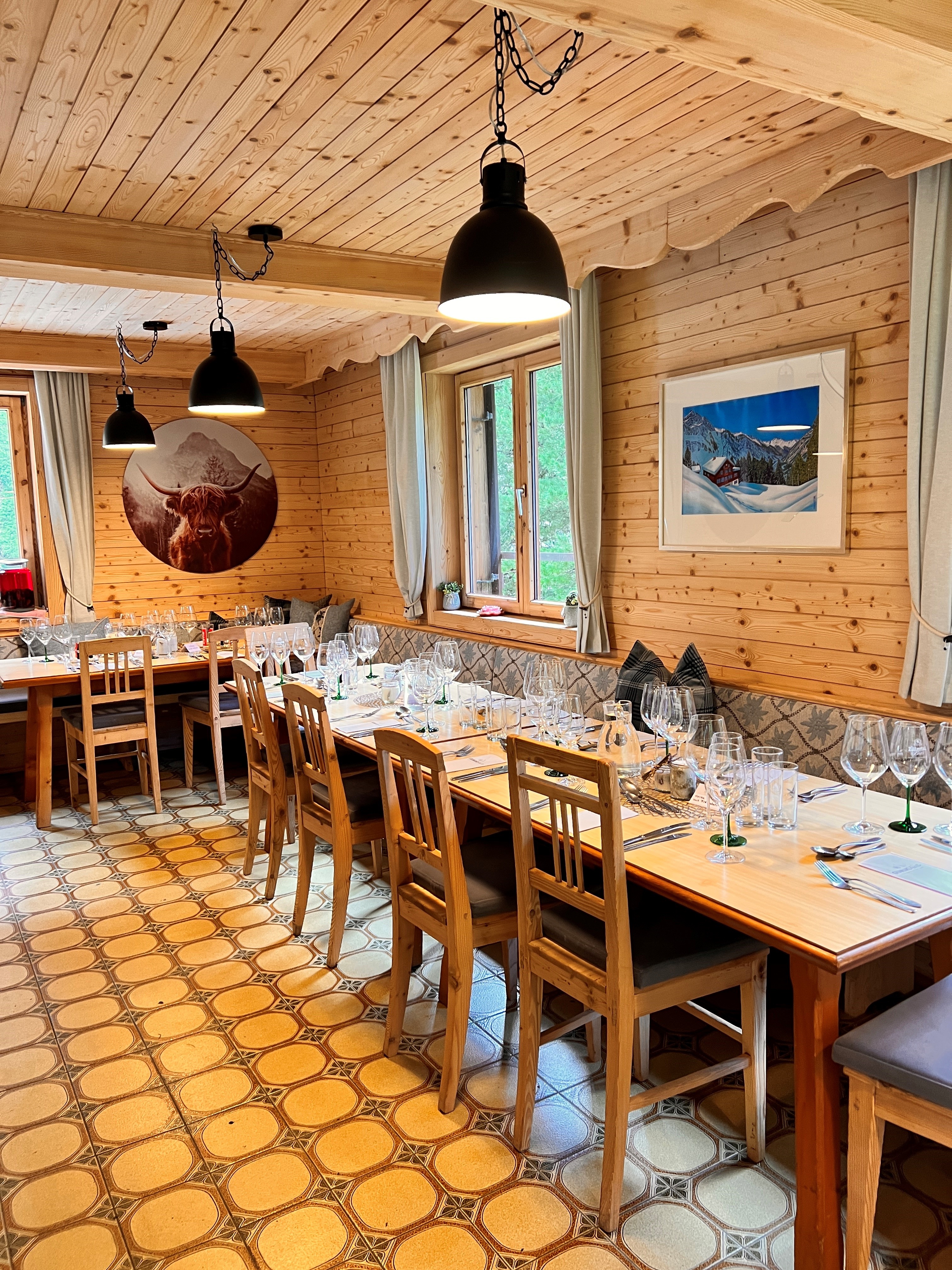 mys-6-Gänge-Menü und Live-Musik der Jungen Mayrhofner auf der Grawandhütte-Speisesaal