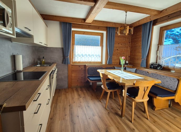 feratel-Haus Klammtal - Haus Klammtal Schwendau - Gemütliche Wohnküche