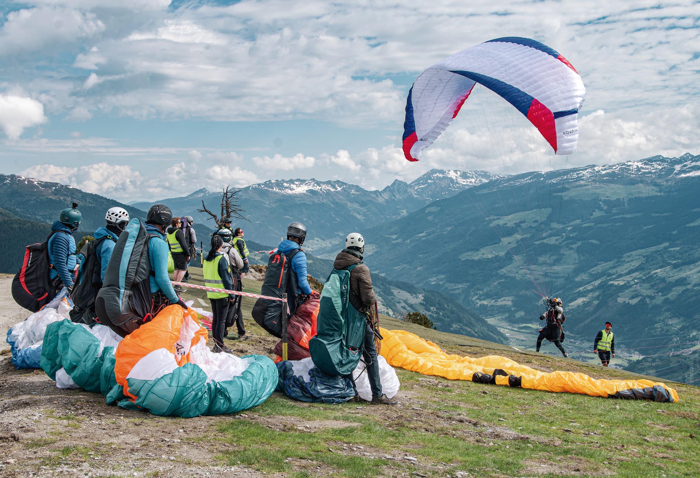 FLYING HIGH PARAGLIDING TESTIVAL 