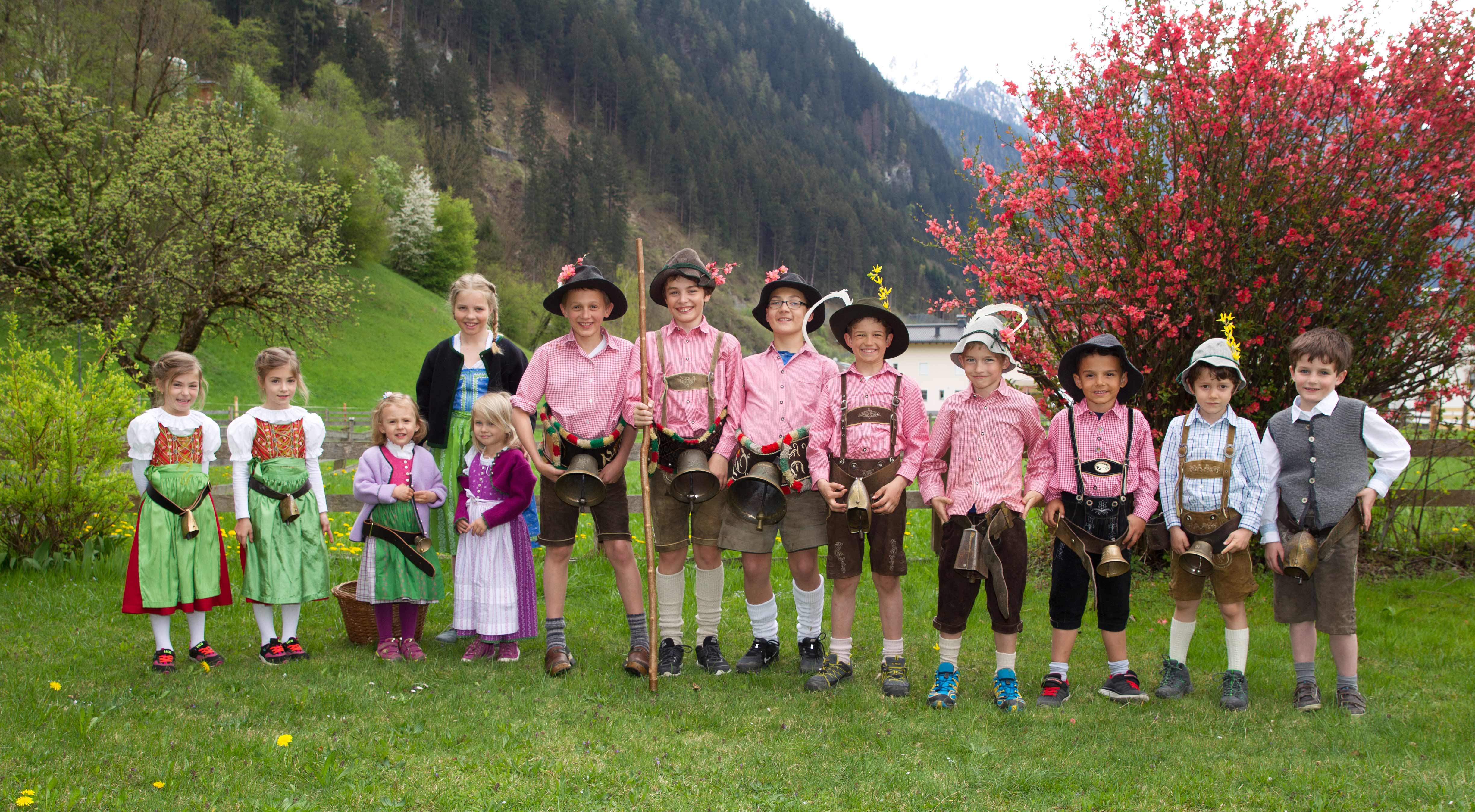 Grausausläuter in Mayrhofen-Hippach - Custom