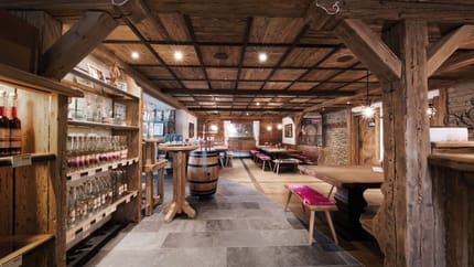 mys-Exploration tour of schnapps tasting STIEGENHAUSHOF-Schaubrennerei Stiegenhaushof KG - Stiegenhauser-Verkostungsraum.jpg