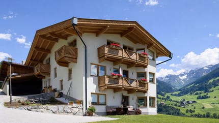 feratel-Ferienwohnung Marina - Ferienwohnung Marina_Schwendau_Hausansicht_Sommer