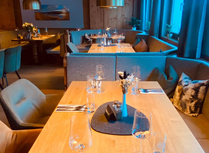 mys-Bar Restaurant Luma-Luma 2