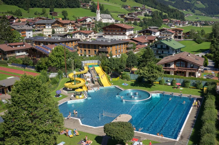 Summerworld Hippach - Outdoor Pool in Zillertal