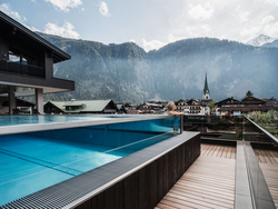 mys-Day Spa im Neuhaus Zillertal Resort-Infinity Pool im Neuhaus Zillertal Resort